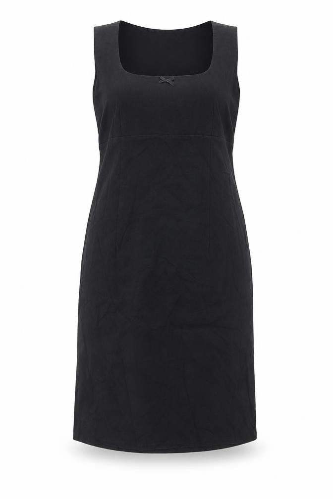 Front view of New Look women’s black viscose a-line, size UK 14, square neck pullover