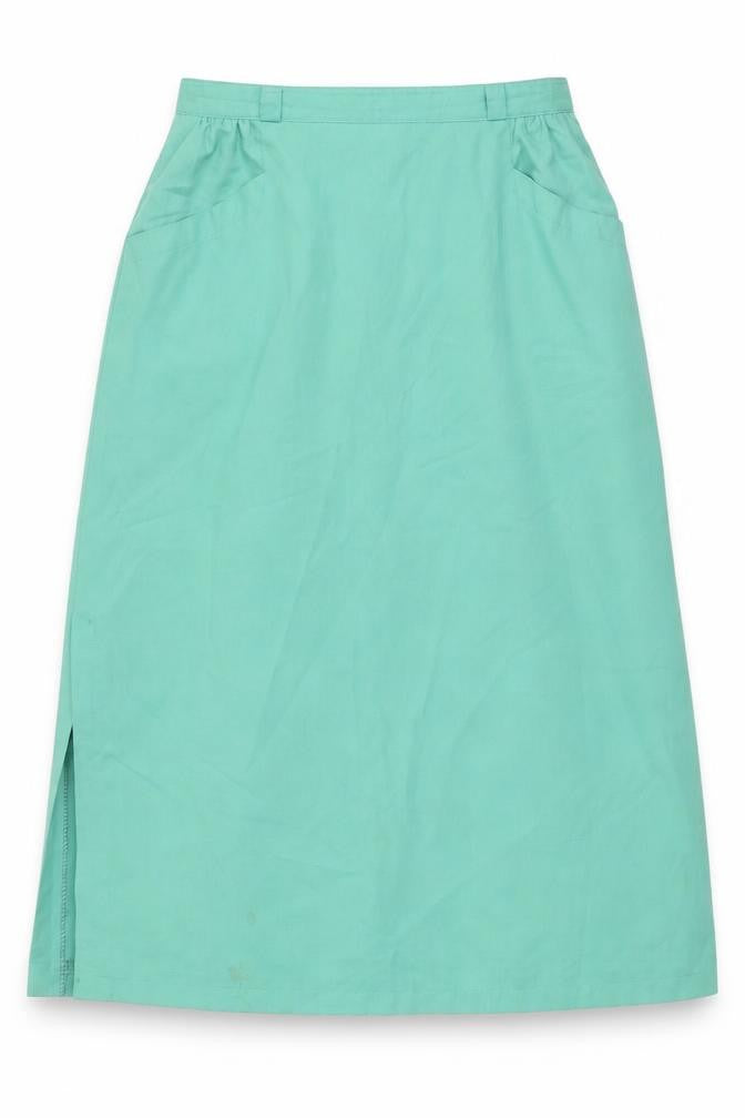 Front view of Mamut women’s green polyester a-line set, size M, zip