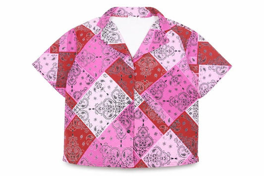 Front view of ASOS women’s pink floral polyester basic button-up, size UK 6, collared - box fit shirt