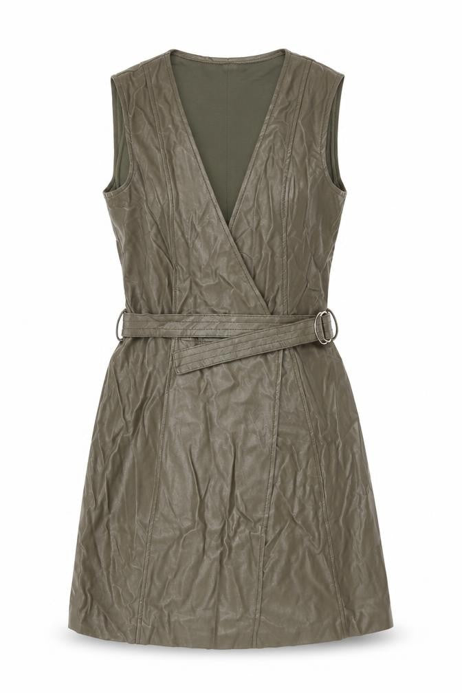Front view of Missguided women’s brown jacket, size UK 6, snap