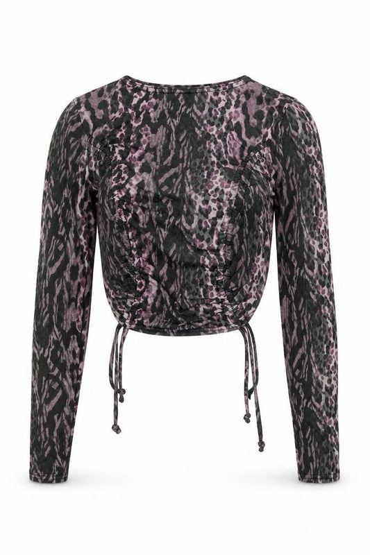 Front view of PRETTYLITTLETHING women’s multicoloured animal print polyester cropped blouse, boat neck - leopard print