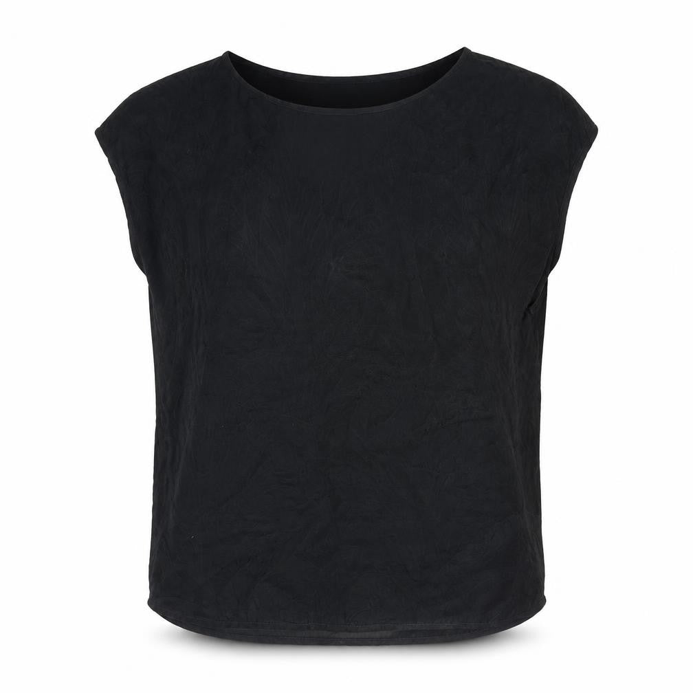 Front view of Putielal women’s black polyester basic t-shirt, size M, round neck