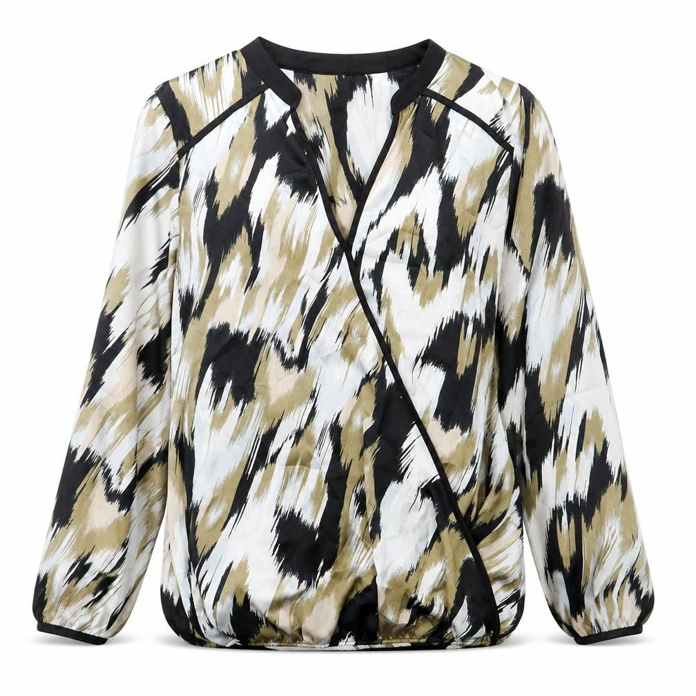 Front view of Wallis women’s multicoloured geometric polyester basic blouse, size S, v-neck