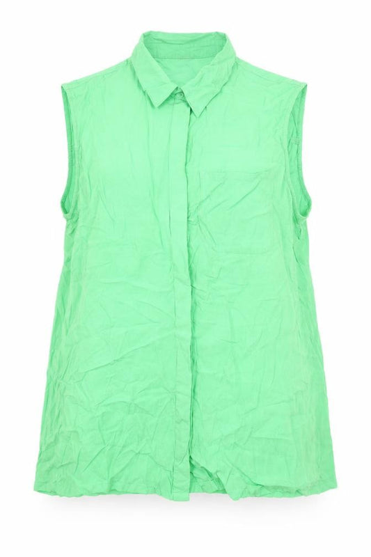 Front view of Peacocks women’s green viscose basic button-up, size UK 14, collared