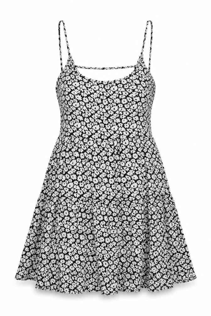 Front view of Forever 21 women’s white floral polyester skater dress, size UK 10, scoop neck pullover