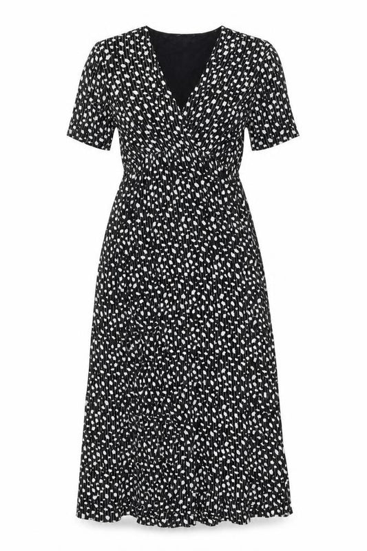 Front view of Goa women’s black geometric polyester fit & flare, size S, v-neck pullover