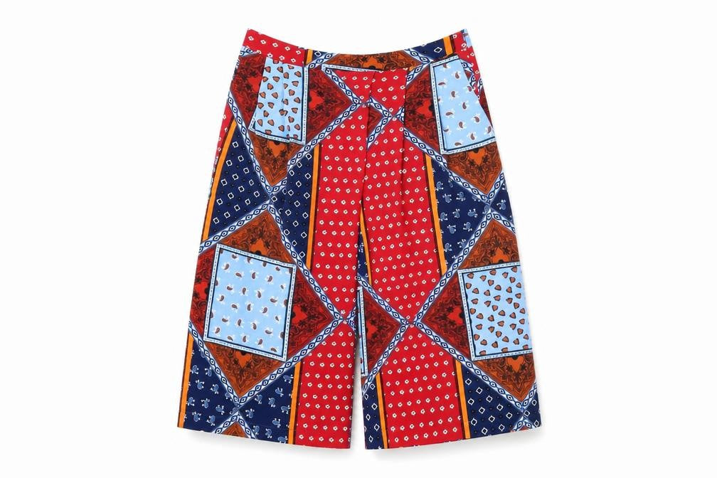 Front view of Sweewë women’s multicoloured geometric viscose cropped trousers, size M, regular zip