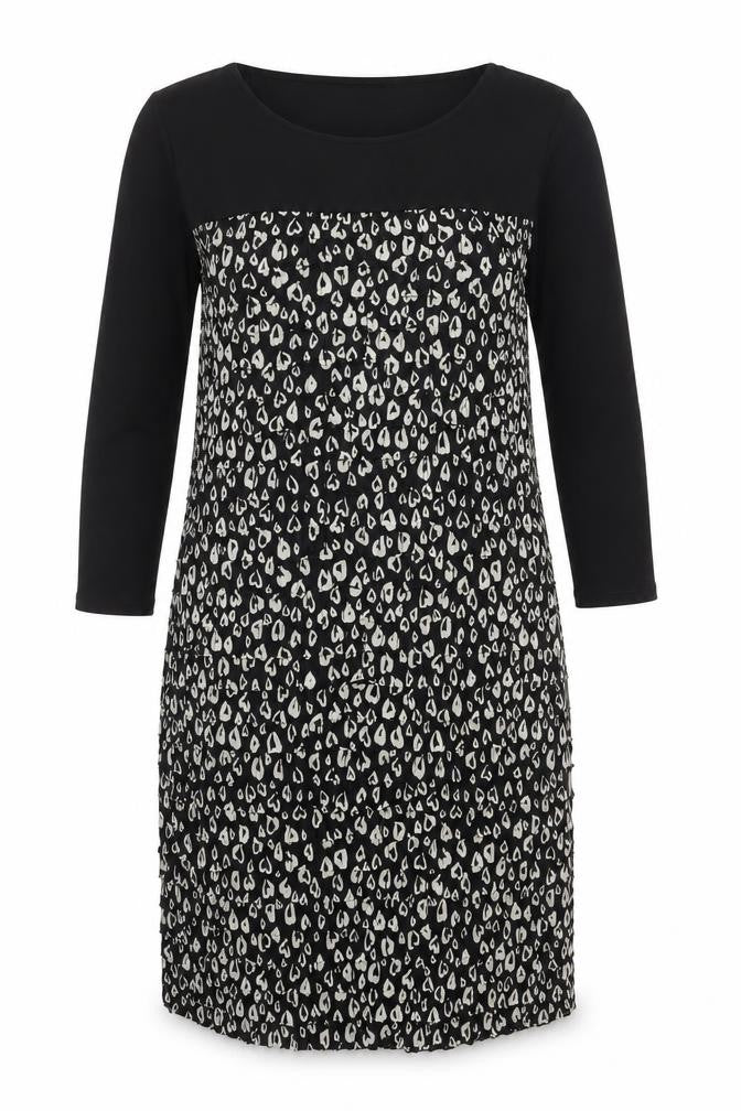 Front view of M&Co women’s black animal print polyester sheath, size UK 14, boat neck pullover - leopard print