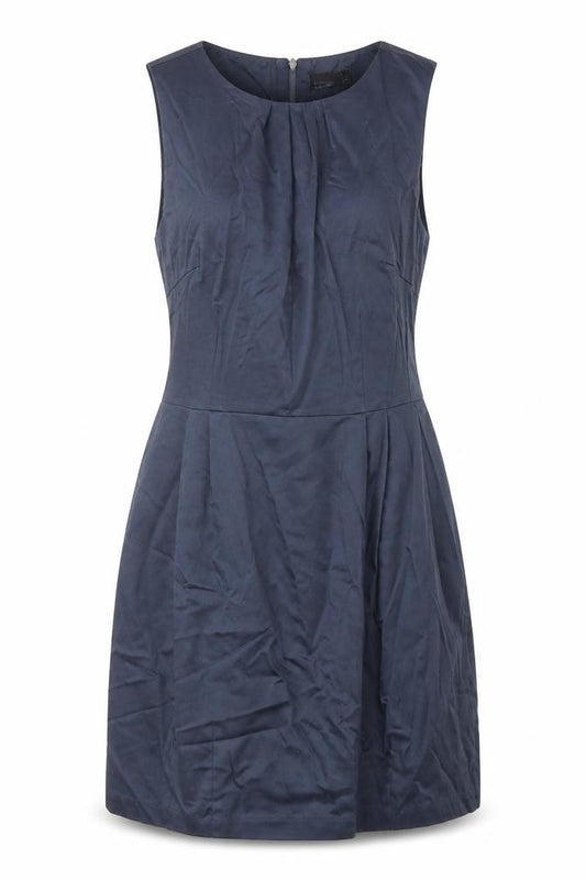 Front view of Vero Moda women’s blue cotton a-line, size UK 12, round neck zip