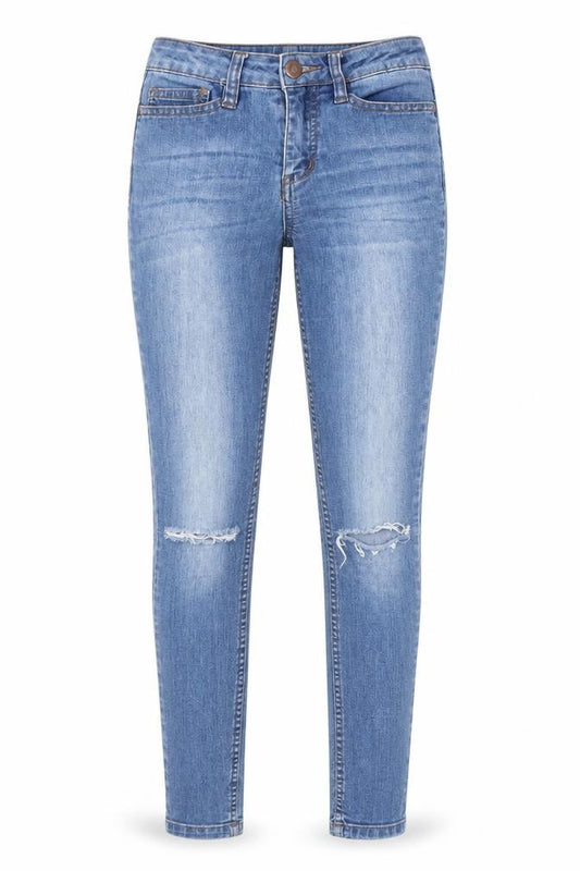 Front view of Vero Moda women’s blue cotton skinny jeans, size UK 26, in, 28-inch leg regular zip