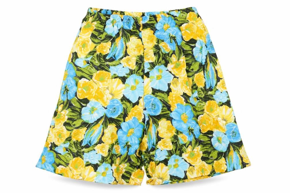 Front view of Preworn women’s multicoloured floral polyester culotte shorts, size L, regular pull on