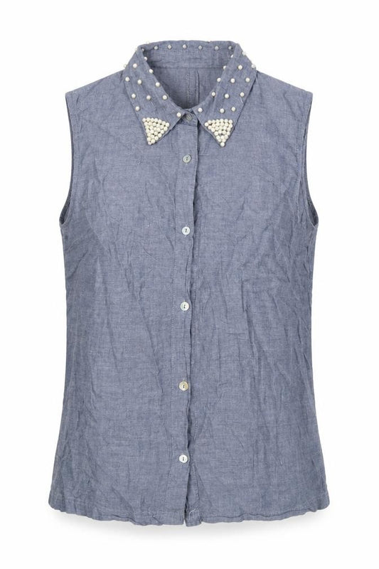 Front view of Boohoo women’s grey 100% cotton basic button-up, size UK 10, collared