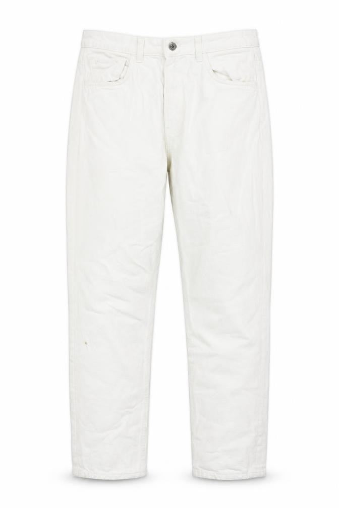 Front view of Bershka women’s white cotton straight jeans, size UK 8, regular zip