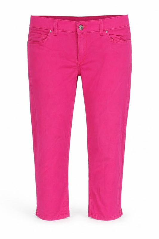 Front view of EDC women’s pink cotton cropped jeans, size UK 32, in regular zip