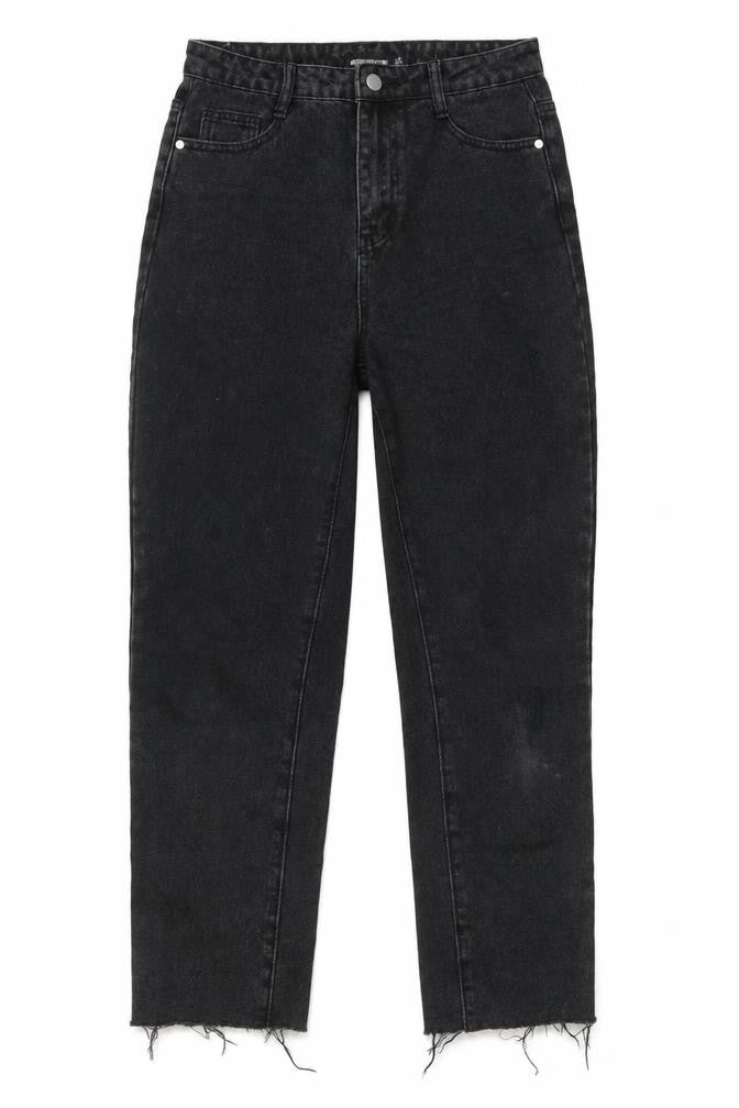 Front view of PRETTYLITTLETHING women’s black cotton straight jeans, size UK 6, regular zip