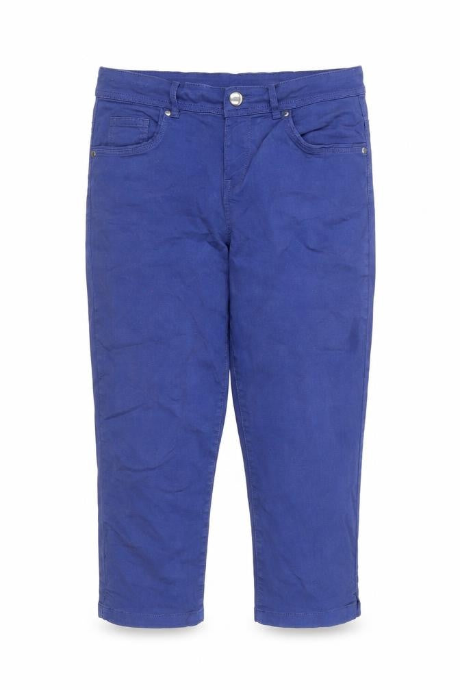 Front view of Intuition women’s blue cotton cropped jeans, size UK 12, regular zip