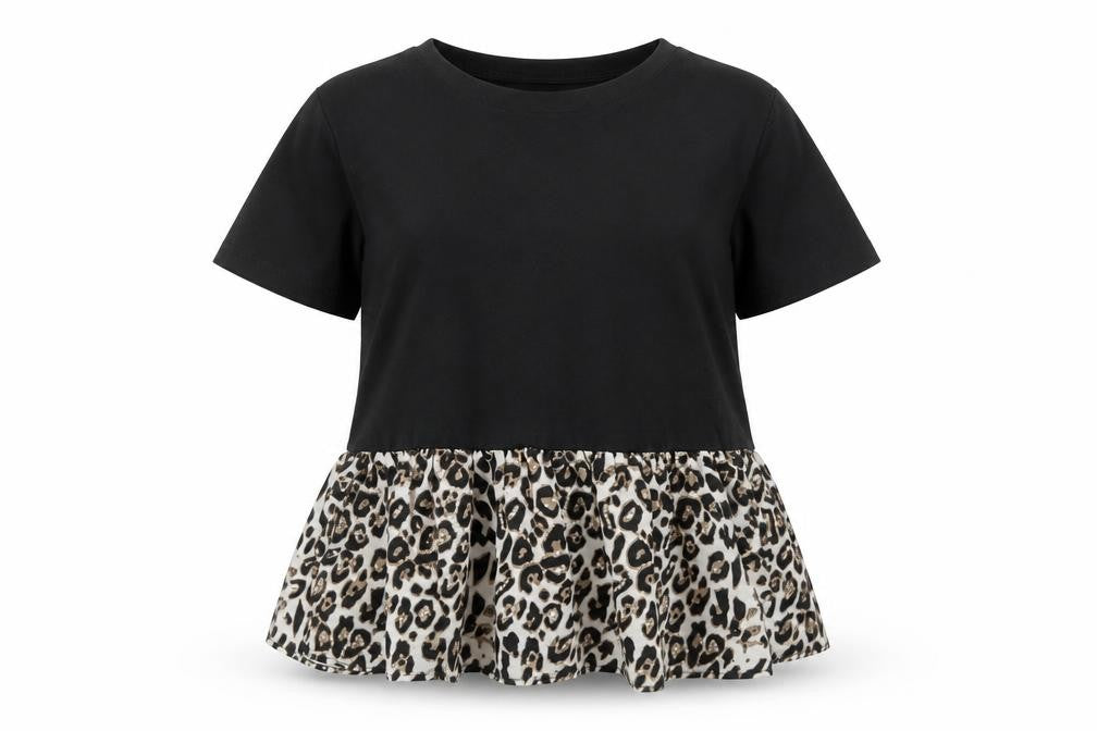 Front view of SHEIN women’s black animal print polyester basic t-shirt, size M, round neck - leopard print drop hem