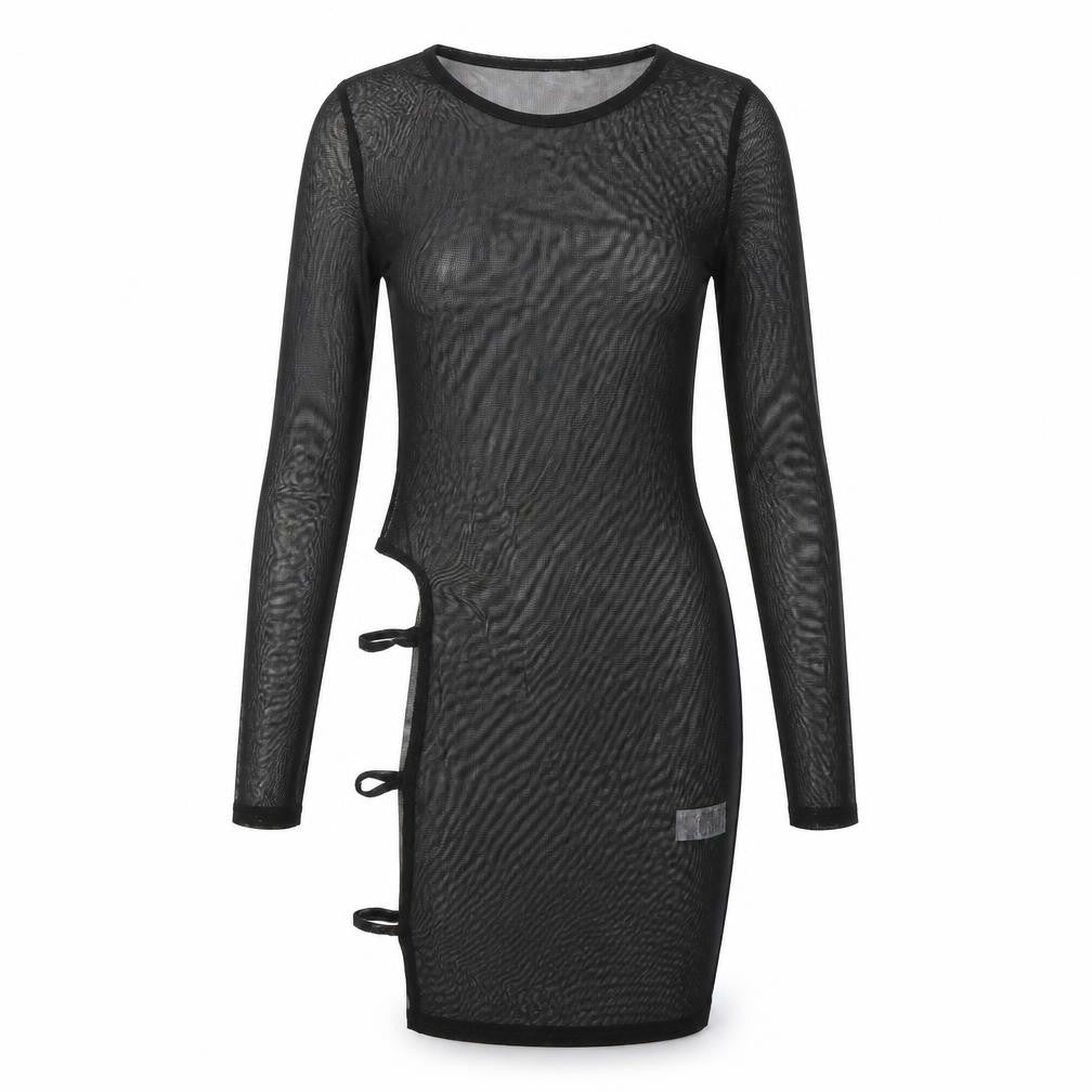 Front view of PRETTYLITTLETHING women’s black polyester shift, size UK 6, round neck pullover