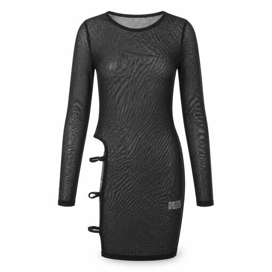 Front view of PRETTYLITTLETHING women’s black polyester shift, size UK 6, round neck pullover