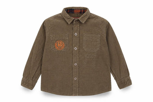 Front view of Minnie Minors boys’ brown 100% cotton basic button-up, size 3-4, years collared button