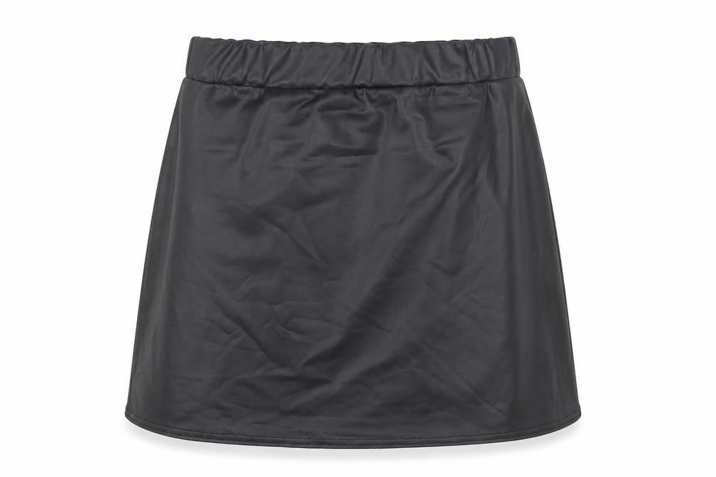 Front view of Boohoo women’s black polyester a-line skirt, size UK 6