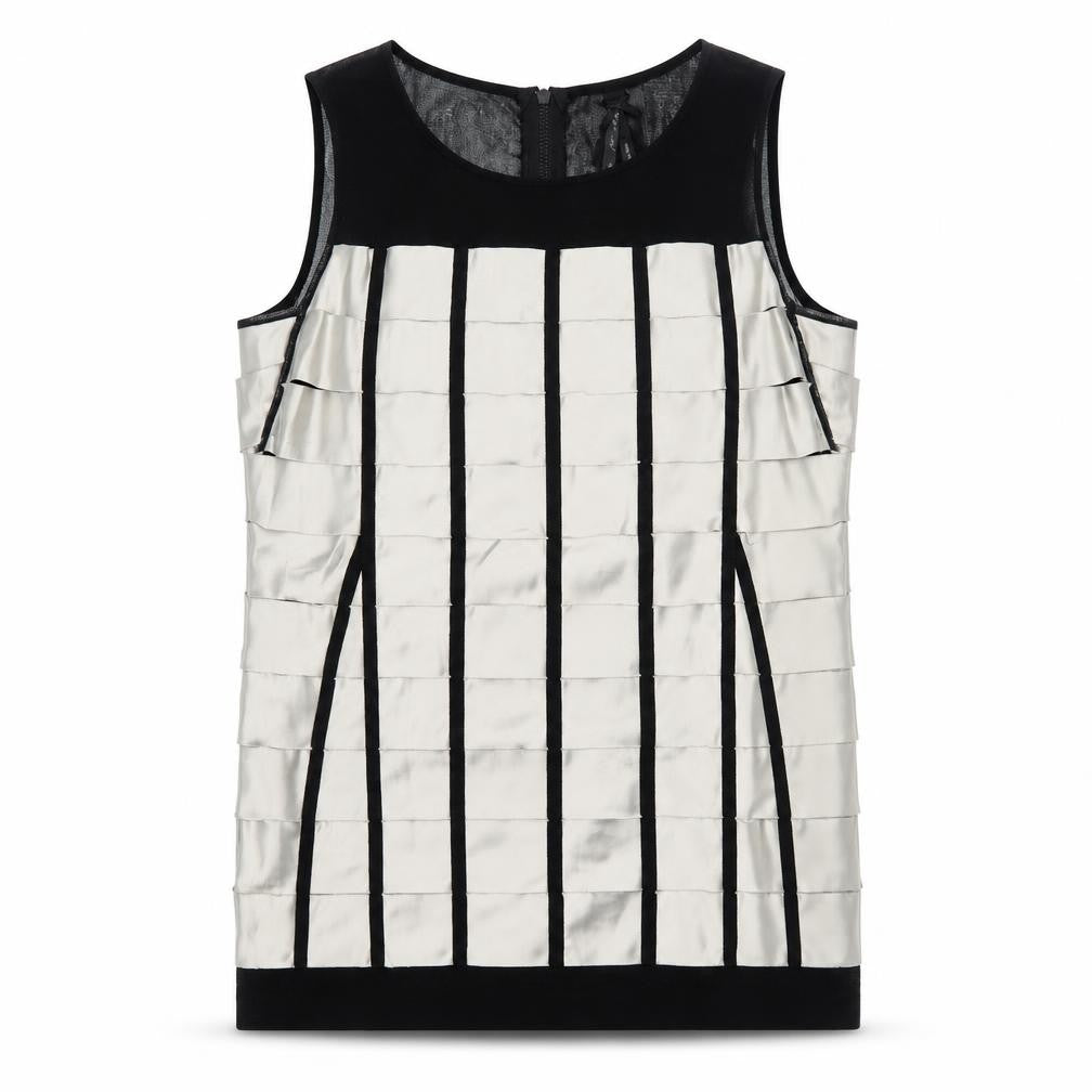 Front view of Next women’s black colourblock cotton basic blouse, size UK 14, round neck