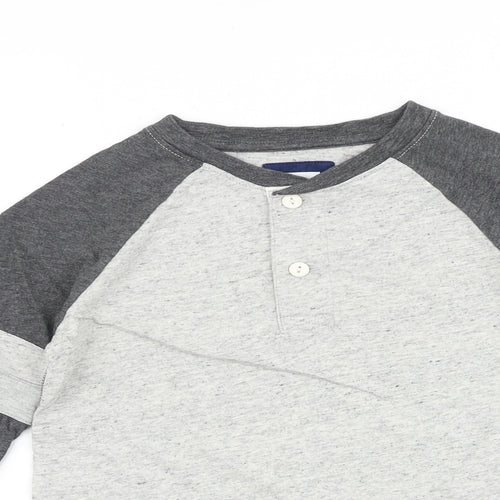 Gap Boys Grey Colourblock 100% Cotton Basic Casual Size S Round Neck Button
