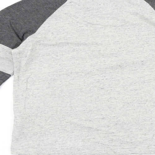 Gap Boys Grey Colourblock 100% Cotton Basic Casual Size S Round Neck Button
