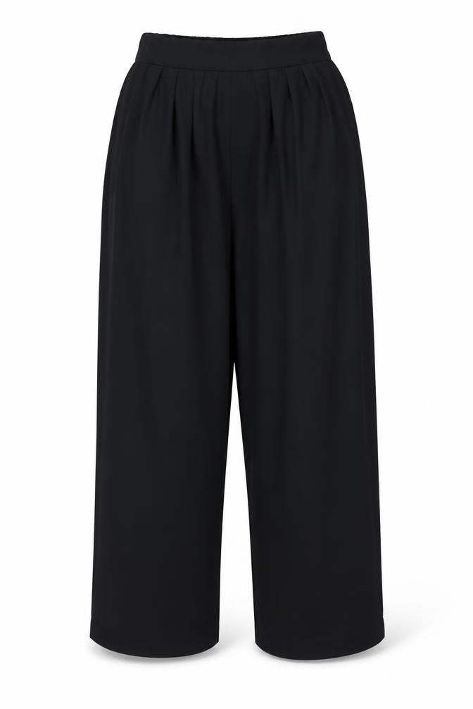 Front view of Peters & Ashley women’s black polyester trousers, size UK 6, regular button