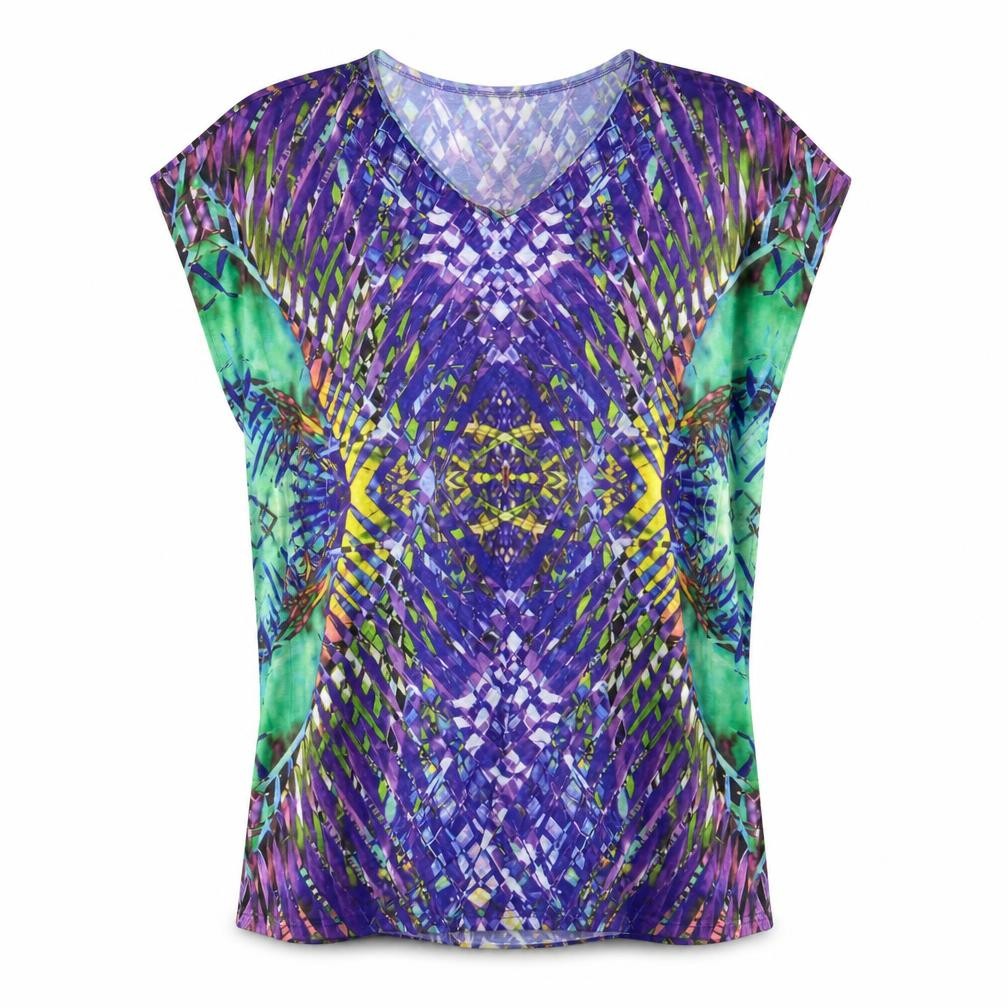 Front view of H&M women’s multicoloured geometric polyester a-line, size XS, v-neck pullover