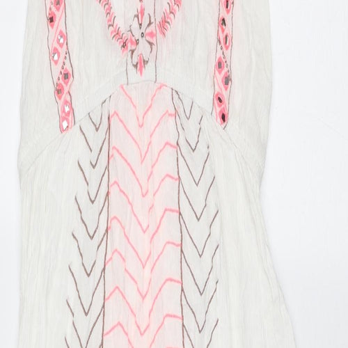 Butterfly Womens White Geometric Polyester A-Line Size 12 V-Neck Tie