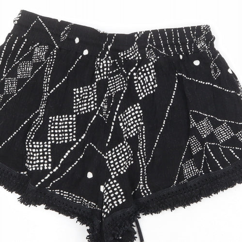 Milk & Honey Womens Black Geometric Viscose Hot Pants Shorts Size 8 Regular Drawstring - Crocheted Lace Trim