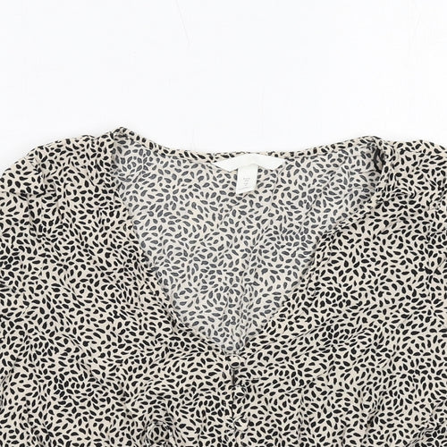 H&M Womens Ivory Geometric Viscose Basic Blouse Size 6 V-Neck