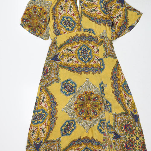 Zara Womens Yellow Geometric Polyester Trapeze & Swing Size M Round Neck Zip