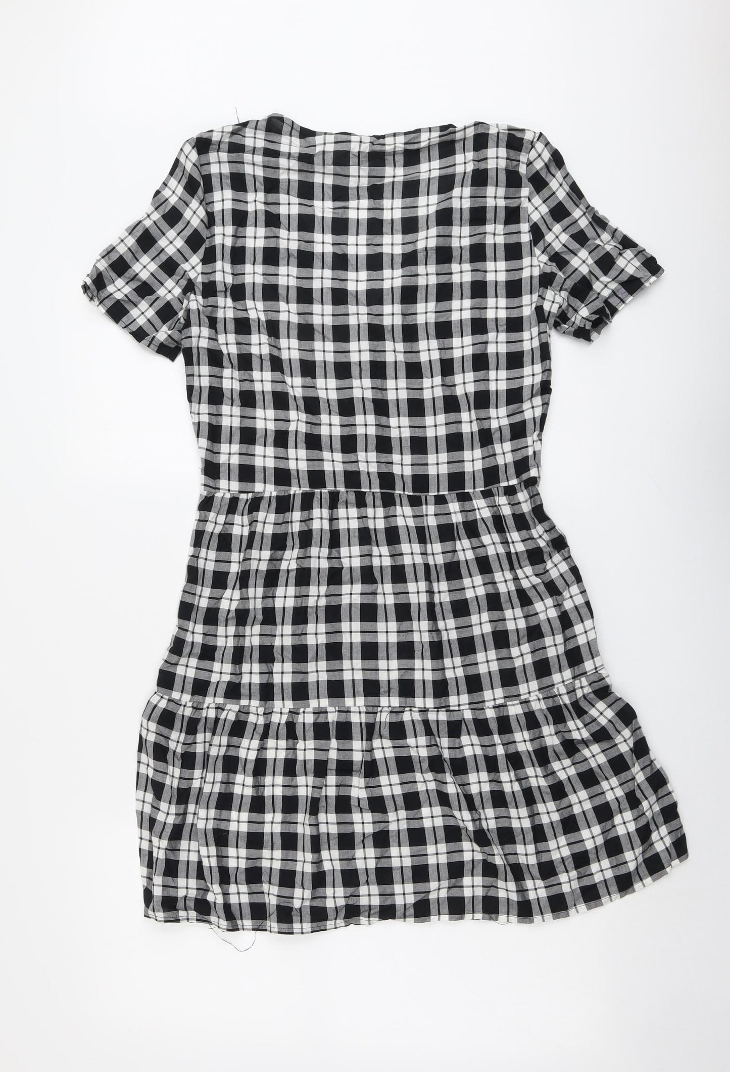 H&M Womens Black Plaid Viscose A-Line Size 6 V-Neck Button - Tiered