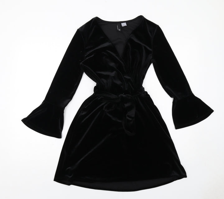 H&M Womens Black Polyester A-Line Size 8 V-Neck Pullover