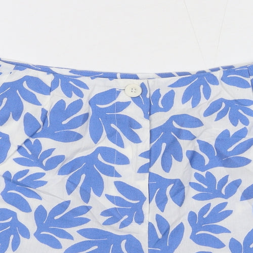 Marks and Spencer Womens Blue Geometric Cotton Basic Shorts Size 10 L14.5 in Regular Zip - Leaf Pattern