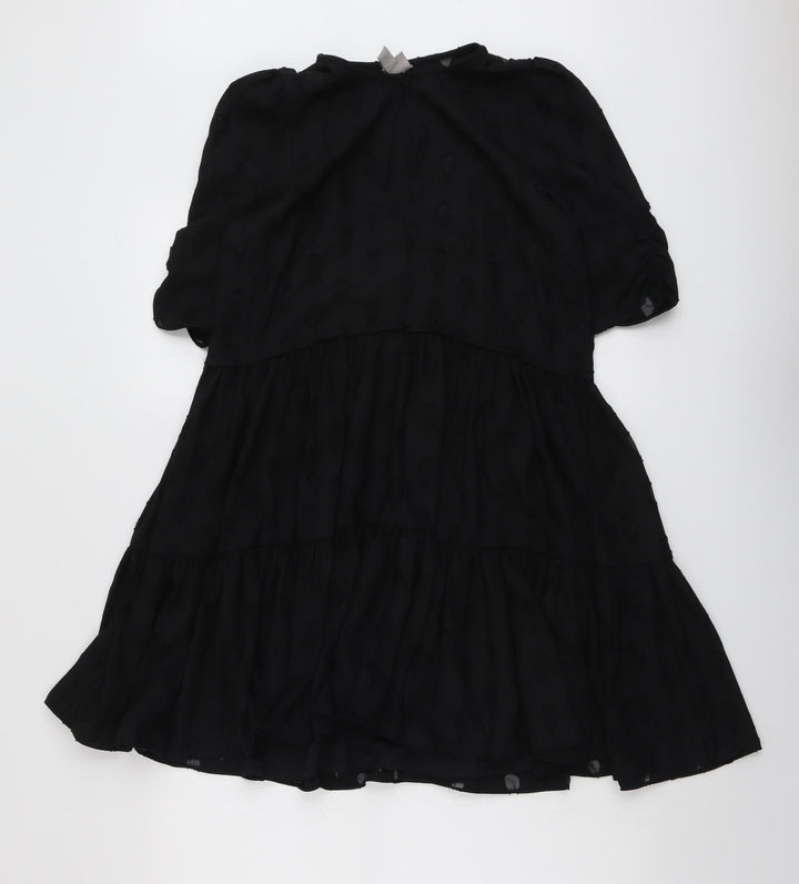 H&M Womens Black Geometric Polyester Trapeze & Swing Size 6 Round Neck Button