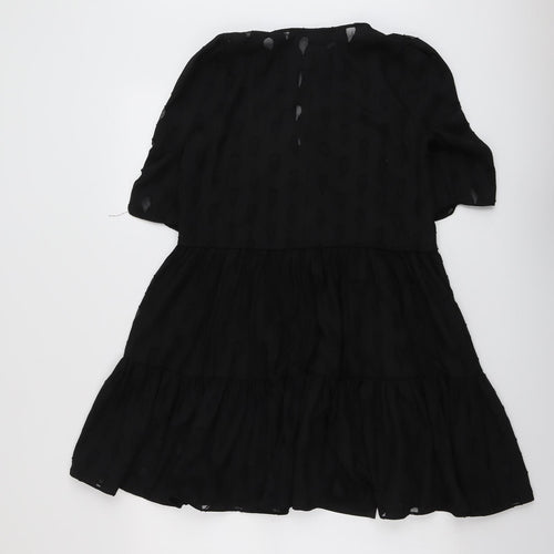H&M Womens Black Geometric Polyester Trapeze & Swing Size 6 Round Neck Button