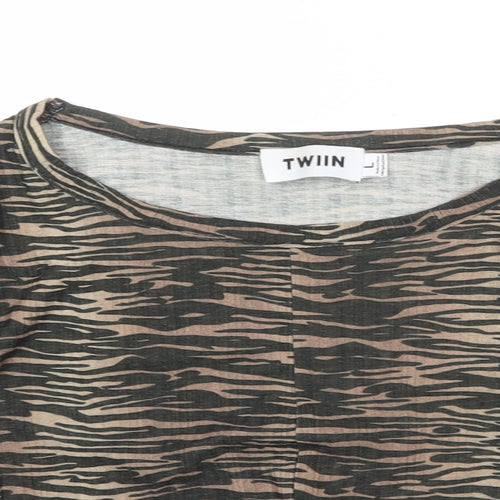 Twiin Womens Brown Geometric Polyester Cropped T-Shirt Size L Round Neck