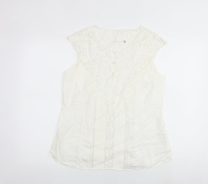 Lakeland Womens White Polyester Basic Blouse Size 14 Round Neck