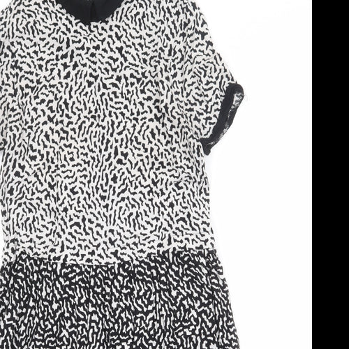 River Island Womens Black Geometric Viscose A-Line Size 8 Round Neck Zip