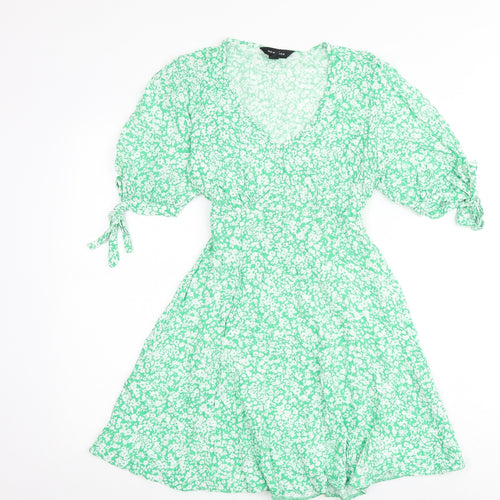 New Look Womens Green Floral Viscose A-Line Size 10 V-Neck Tie