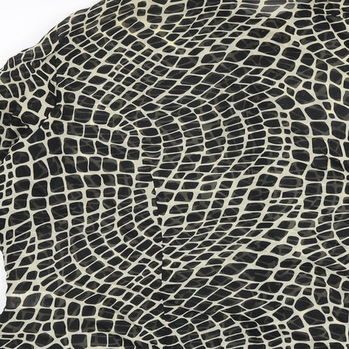 Marks and Spencer Womens Black Geometric Viscose Basic Button-Up Size 18 Collared