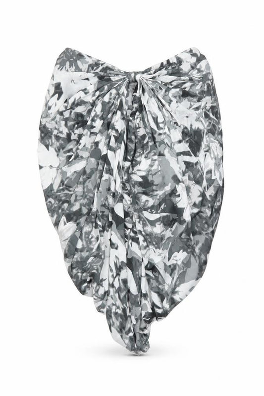 Front view of H&M women’s grey geometric polyester bandage skirt, size UK 6, zip