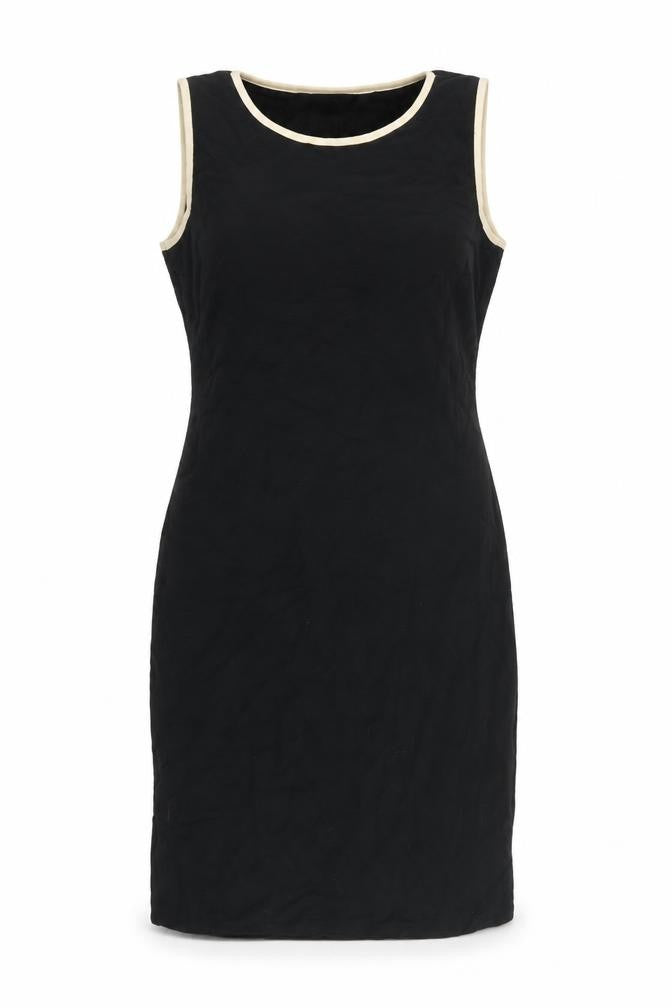 Front view of Wallis women’s black viscose shift, size UK 10, round neck pullover