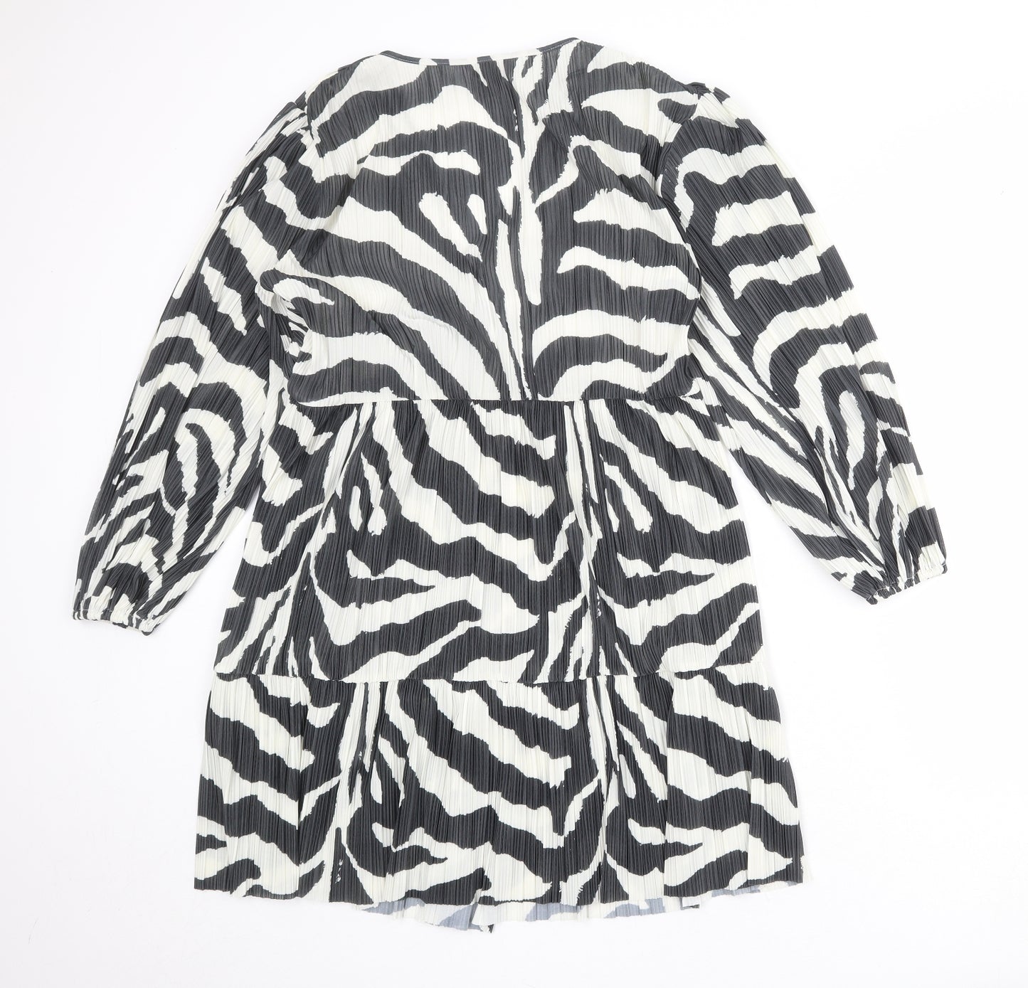 H&M Womens White Animal Print Polyester Trapeze & Swing Size L V-Neck Pullover - Zebra pattern