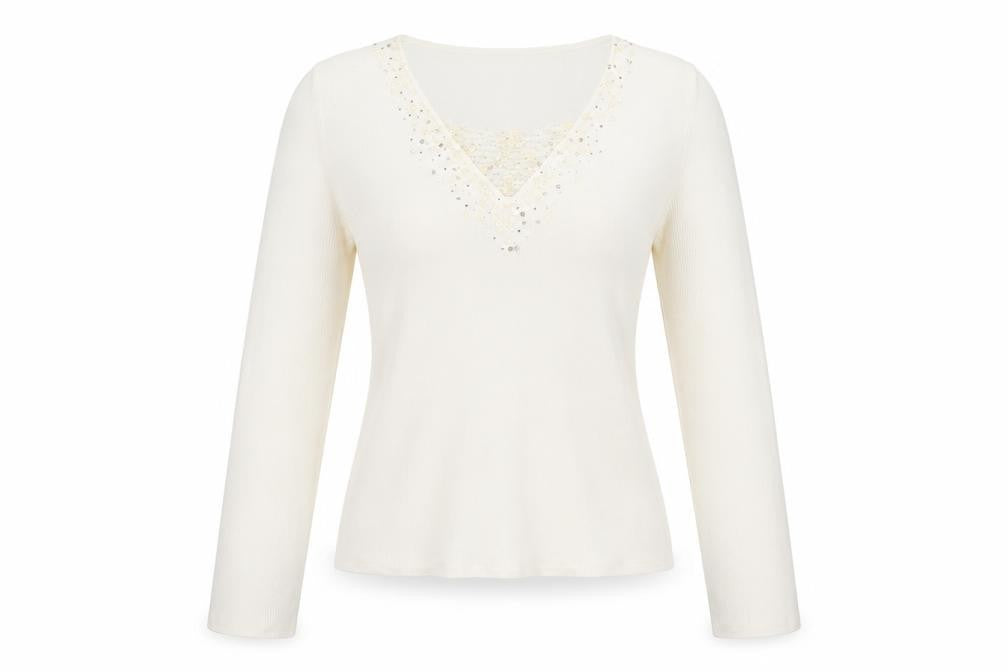 Front view of Klass women’s ivory v-neck viscose jumper, size L