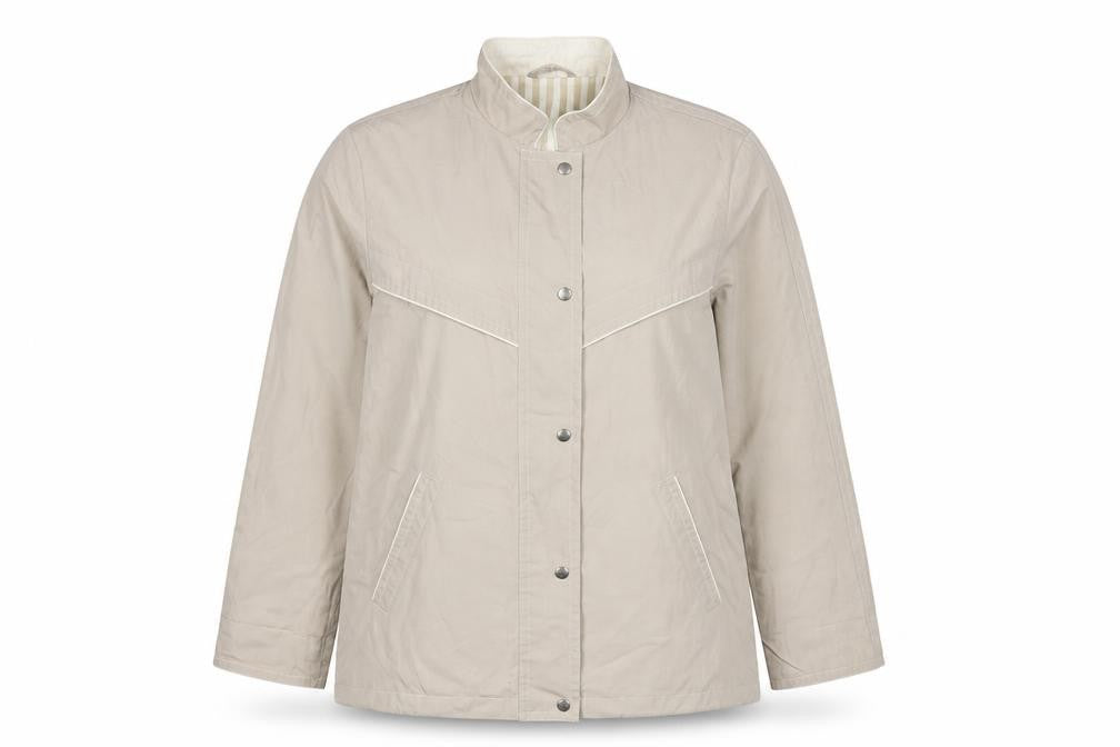 Front view of St Michael women’s beige jacket, size UK 16, zip