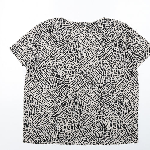 Marks and Spencer Womens Ivory Geometric Polyester Basic T-Shirt Size 16 Round Neck